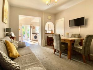 Dining Room- click for photo gallery